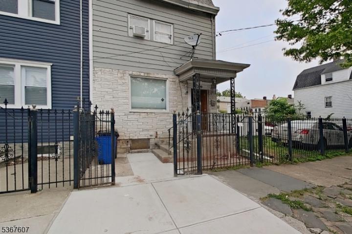 Photo of 299 7th Avenue