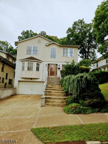 Photo of 30-32 Custer Avenue