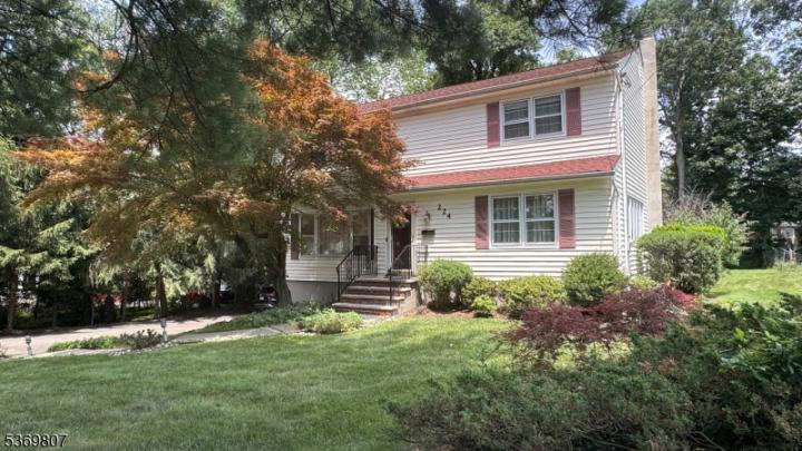 Photo of 224 W Mount Pleasant Avenue, Livingston NJ
