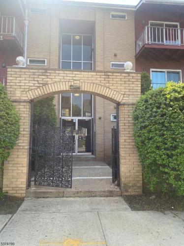 Photo of 1018 Stuyvesant Avenue 2, Irvington NJ