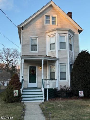 Photo of 7 Hazelwood Road, Bloomfield NJ