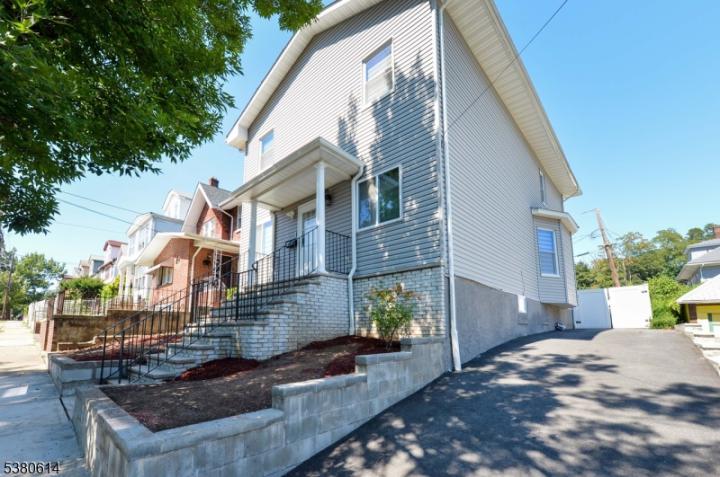 Photo of 11 Bock Avenue