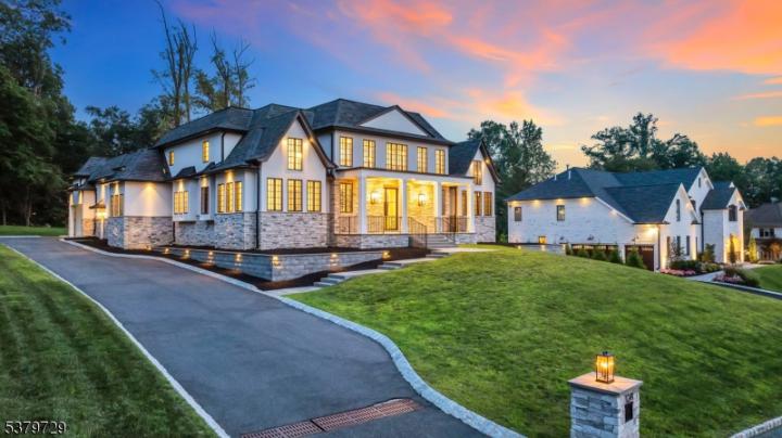 Photo of 12A Hamilton Drive West, North Caldwell NJ