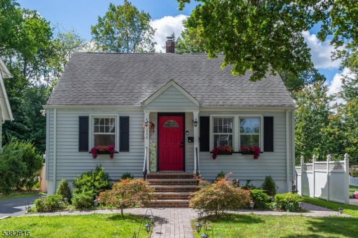 Photo of 104 Ravine Avenue, West Caldwell NJ