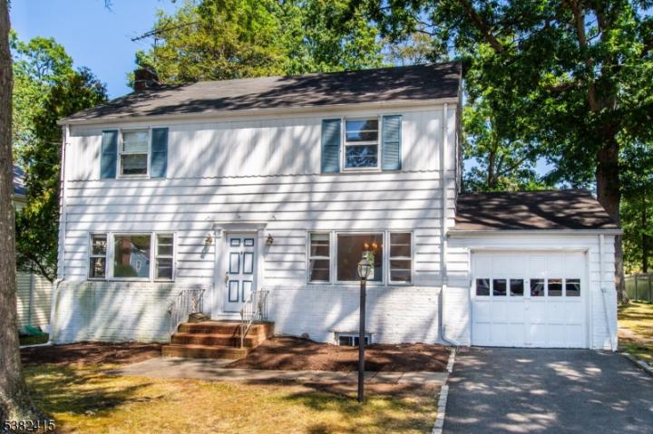 Photo of 135 Washington Avenue, West Caldwell NJ