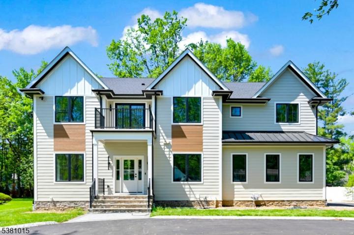Photo of 17 Arlington Drive, Livingston NJ