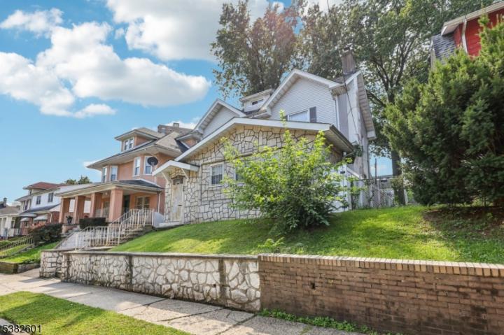 Photo of 26-28 Scheerer Avenue