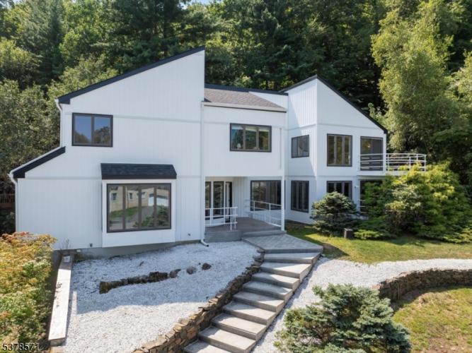 Photo of 215 Eileen Drive, Cedar Grove NJ