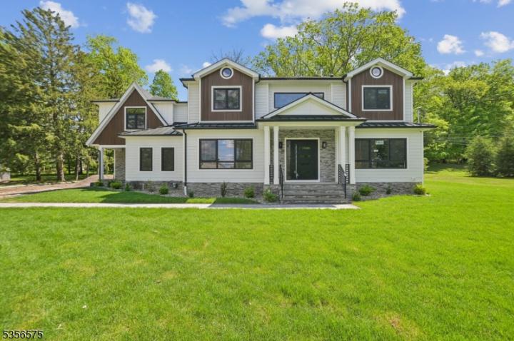 Photo of 5 Foxcroft Drive, Livingston NJ