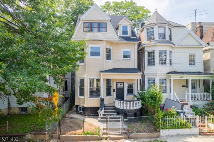 Photo of 235 S 7th Street, Newark City NJ