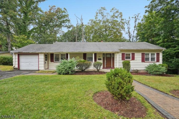 Photo of 280 E Cedar Street, Livingston NJ