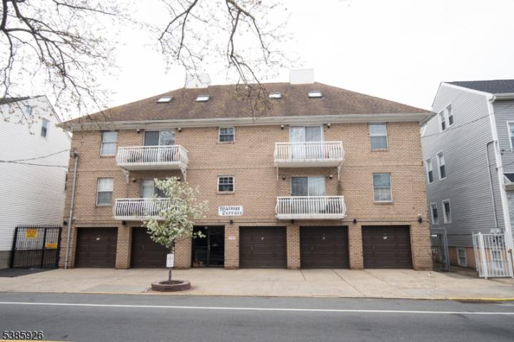 Photo of 272-276 Walnut Street 4b