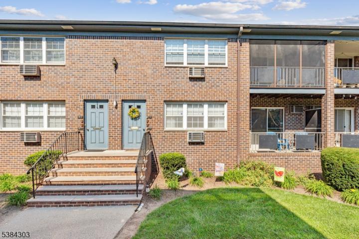 Photo of 580 Bloomfield Avenue 17a, West Caldwell NJ