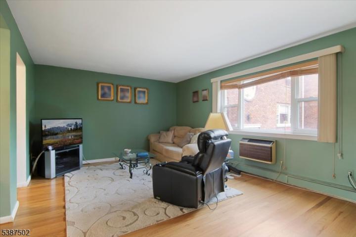 Photo of 300 Claremont Avenue 2