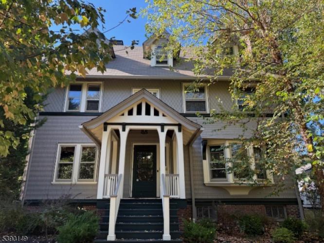 Photo of 409 Hillside Place