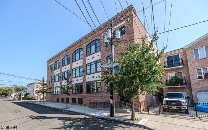 Photo of 88 Saint Francis Street 1a, Newark City NJ