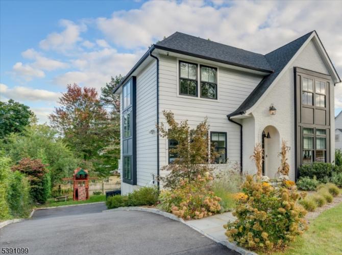 Photo of 72 Myrtle Avenue, Millburn NJ