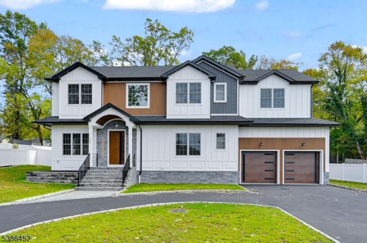 Photo of 153 E Cedar Street, Livingston NJ