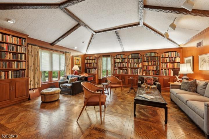 Photo of 252 Raymond Court, South Orange Village NJ