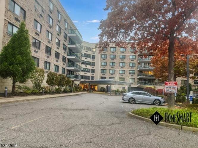 Photo of 609 W South Orange Avenue