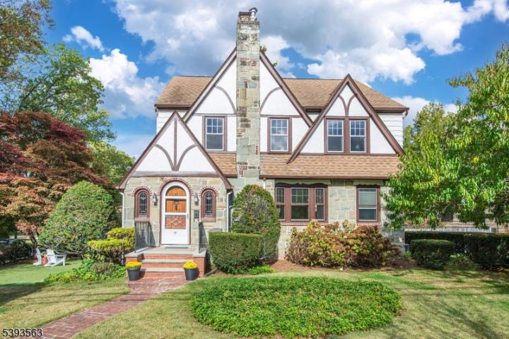 Photo of 51 Alexander Avenue