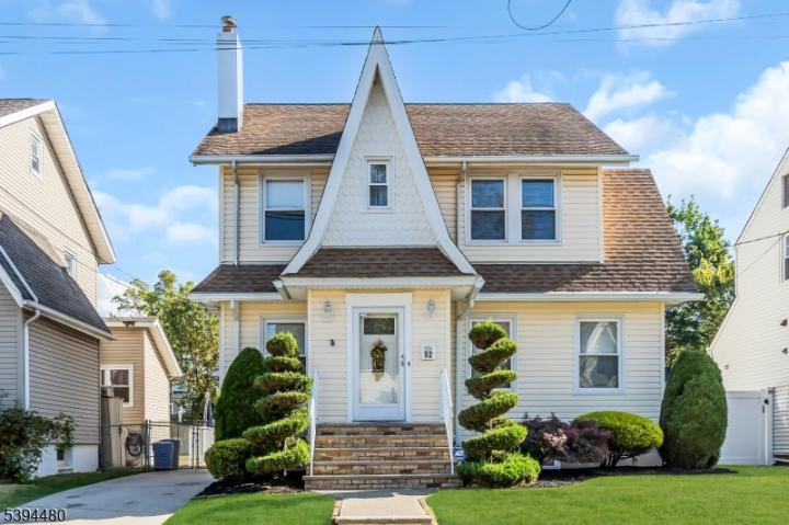 Photo of 92 Fairway Avenue