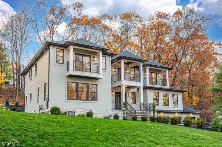 Photo of 24 Cliffside Drive