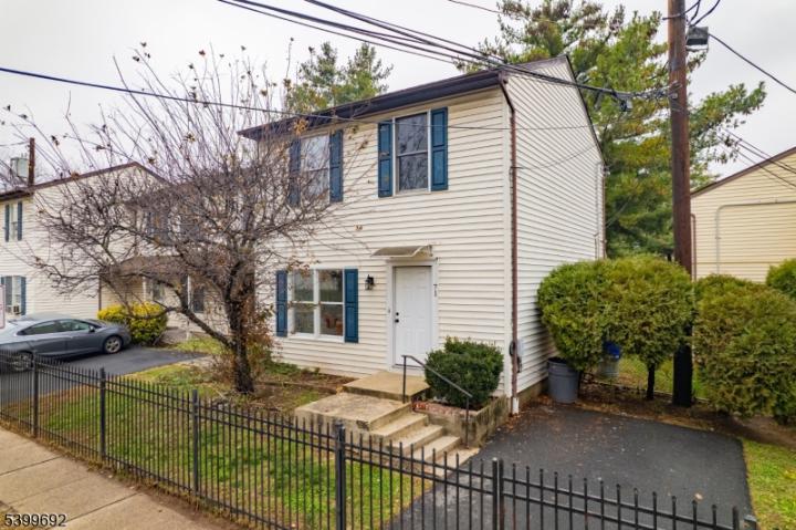 Photo of 71 16th Avenue