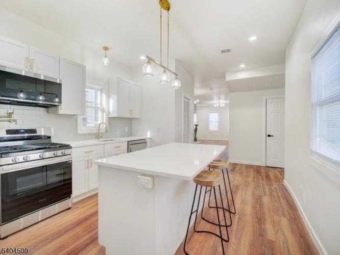 Photo of 50 Hillyer Street