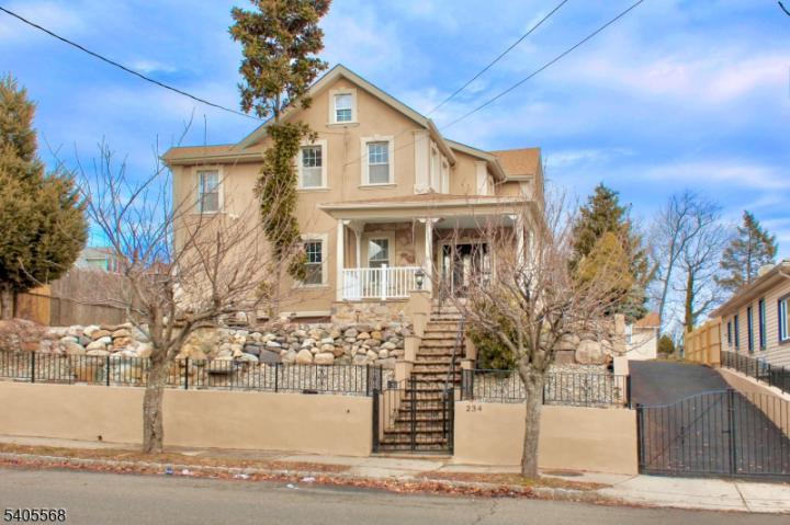 Photo of 234 Holmes Street