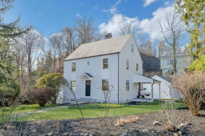 Photo of 30 Edgecliff Road, Montclair NJ