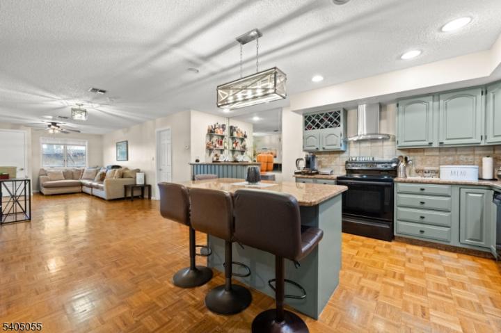 Photo of 41-51 Wilson Avenue 3b