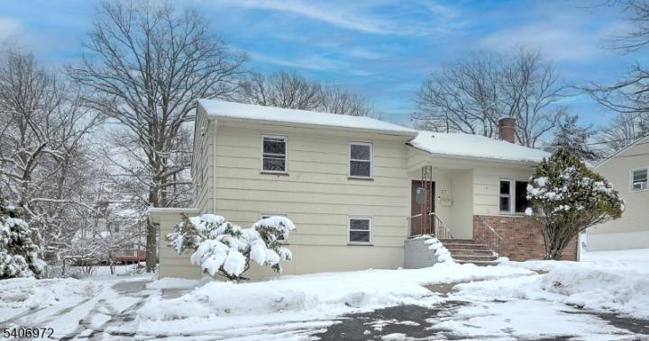 Photo of 27 Old Short Hills Road