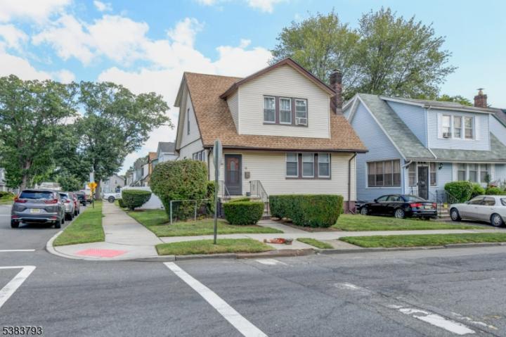 Photo of 28 Tremont Avenue