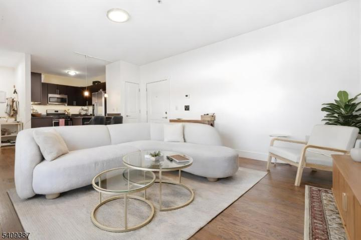 Photo of 105-107 Broad Sst