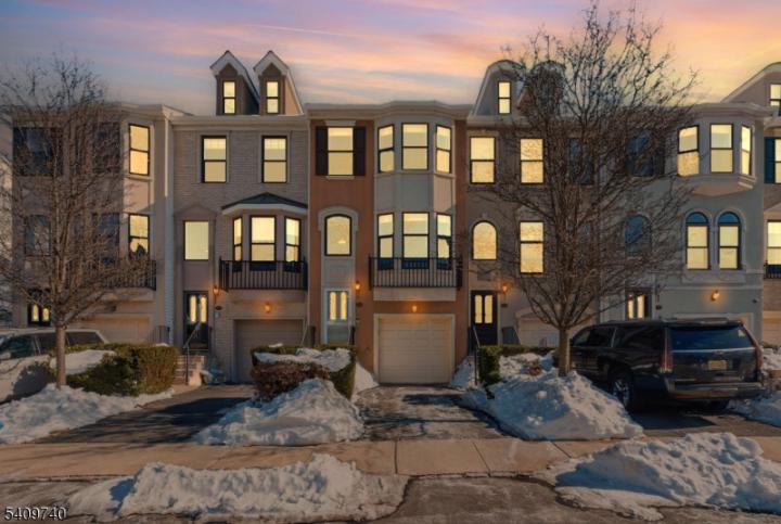 Photo of 334 Winthrop Drive, Nutley NJ