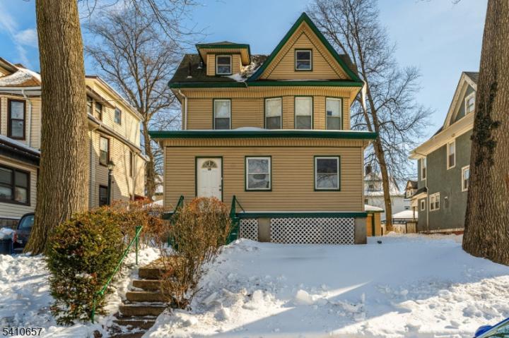 Photo of 757 Parker Street