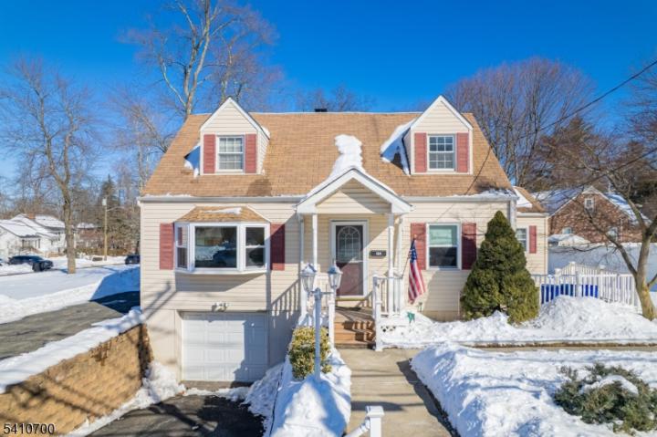 Photo of 492 Eagle Rock Avenue, Roseland NJ