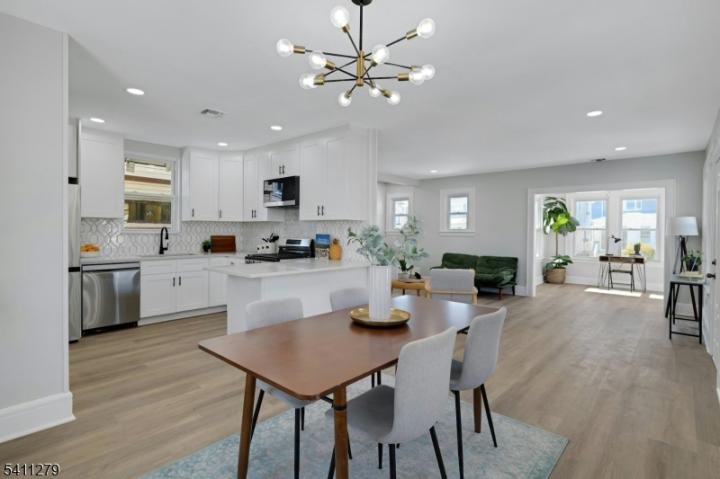 Photo of 256 Ellery Avenue