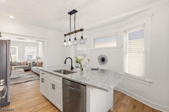 Photo of 207 Brighton Avenue