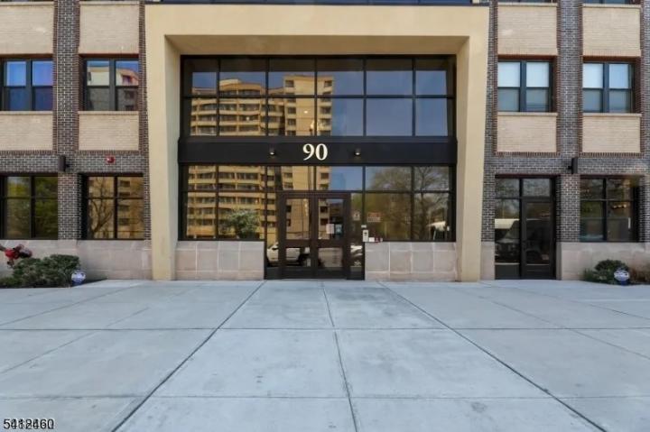 Photo of 90 Clinton Avenue 206