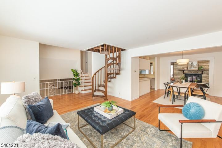 Photo of 27 Balston Drive