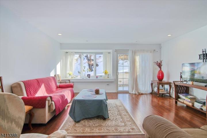 Photo of 180 Marion Drive