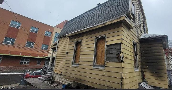 Photo of 176 Madison Avenue