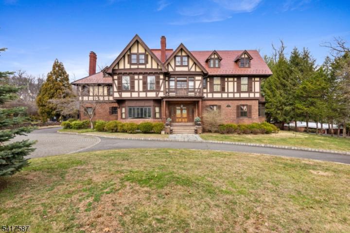Photo of 90 Gregory Avenue