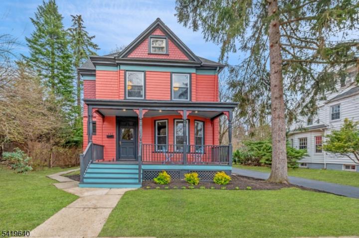 Photo of 382 Meeker Street