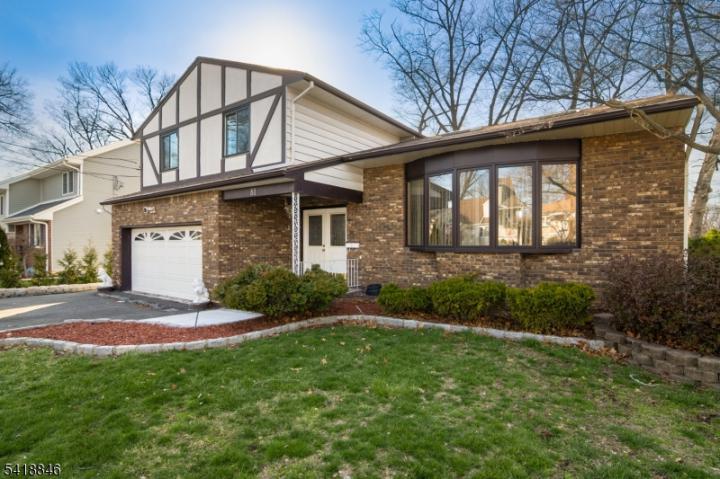 Photo of 81 Hastings Avenue