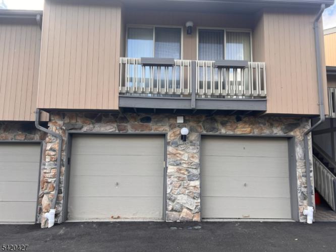 Photo of 6 Buchanon Court