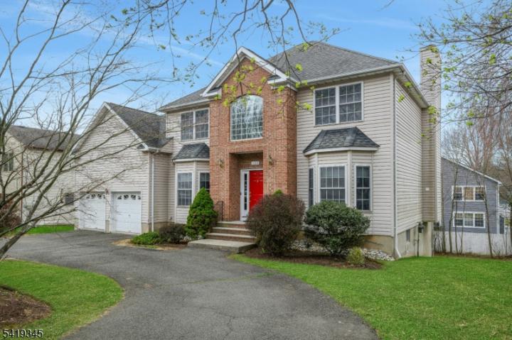 Photo of 123 N Livingston Avenue