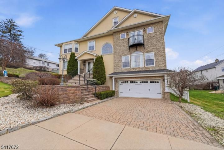 Photo of 138 Spatz Avenue